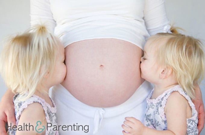 5 Tips to Help Siblings Adjust to Pregnancy